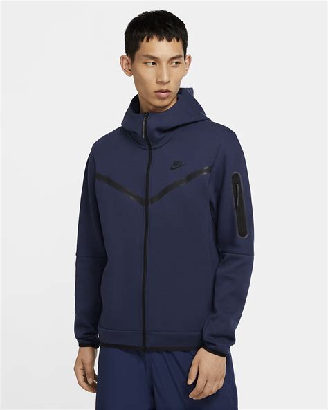 buy nike tech fleece.